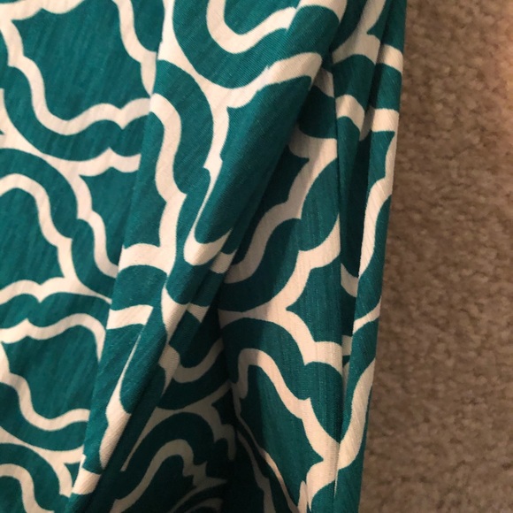 NWT Emerald Green White Cold Shoulder Dress Large - Picture 6 of 8